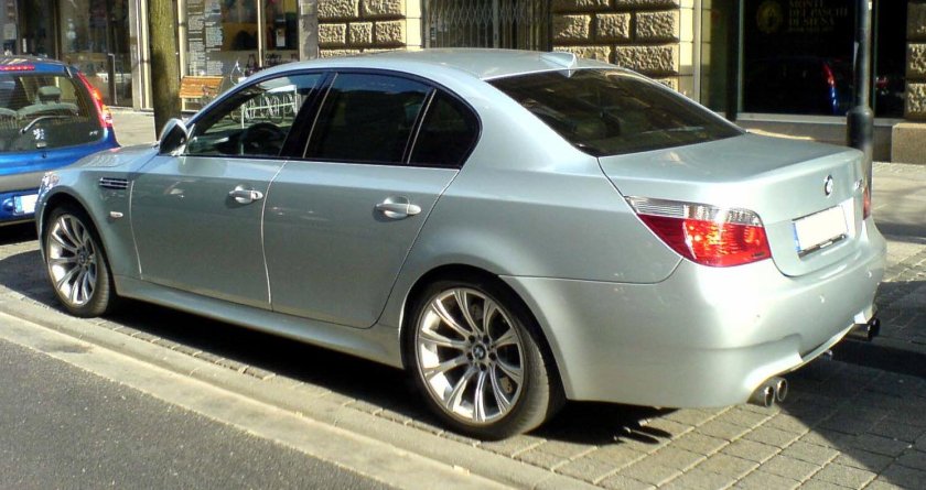 BMW m5 e60 Silver