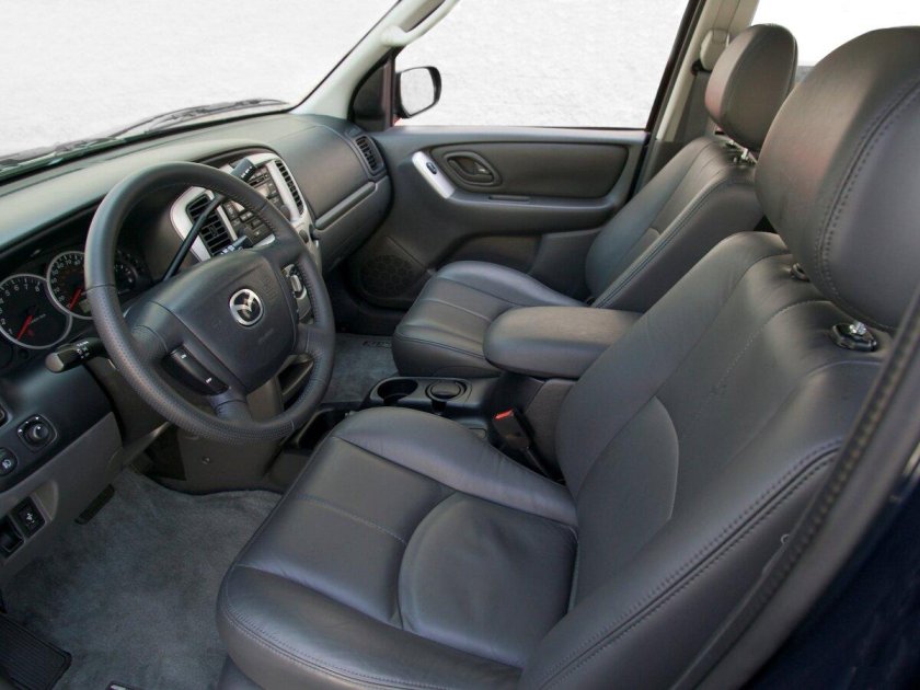 Мазда трибьют 2004 салон