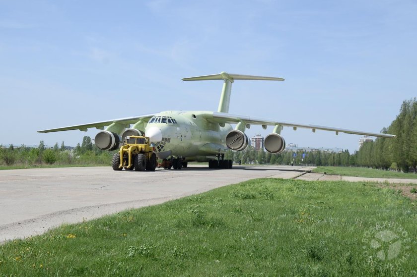 Самолет ил 76