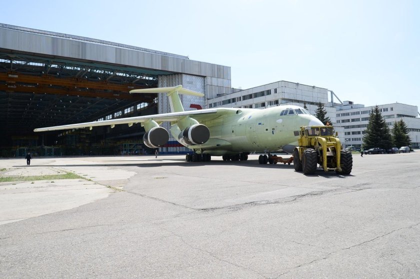 Поточная линия сборки ил-76 Авиастар