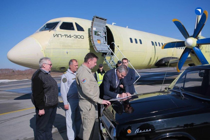 Ил 114 300 пассажирский самолёт