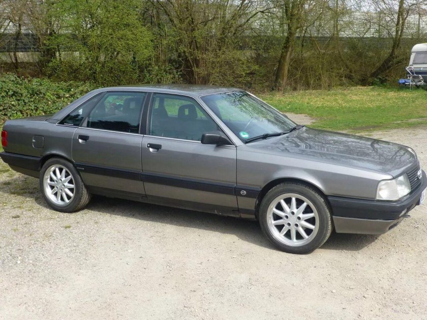 Ауди 100 Авант кватро