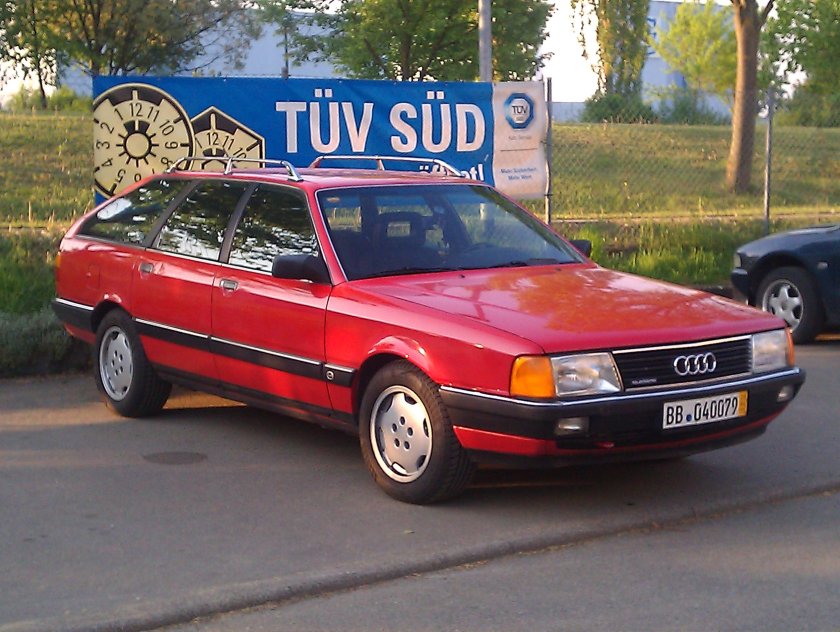 Ауди 100 Авант кватро