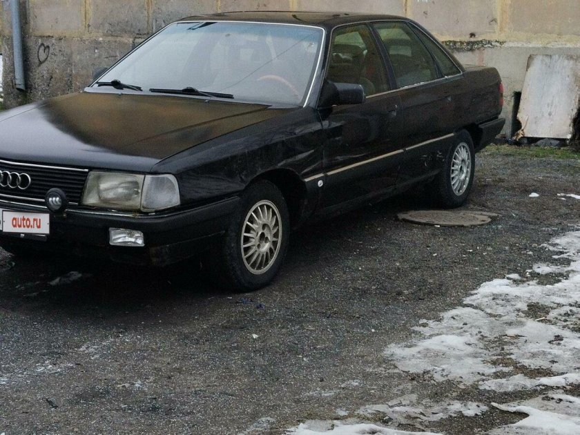 Ауди 100 1983