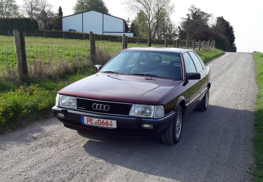 Audi 100 quattro Sport