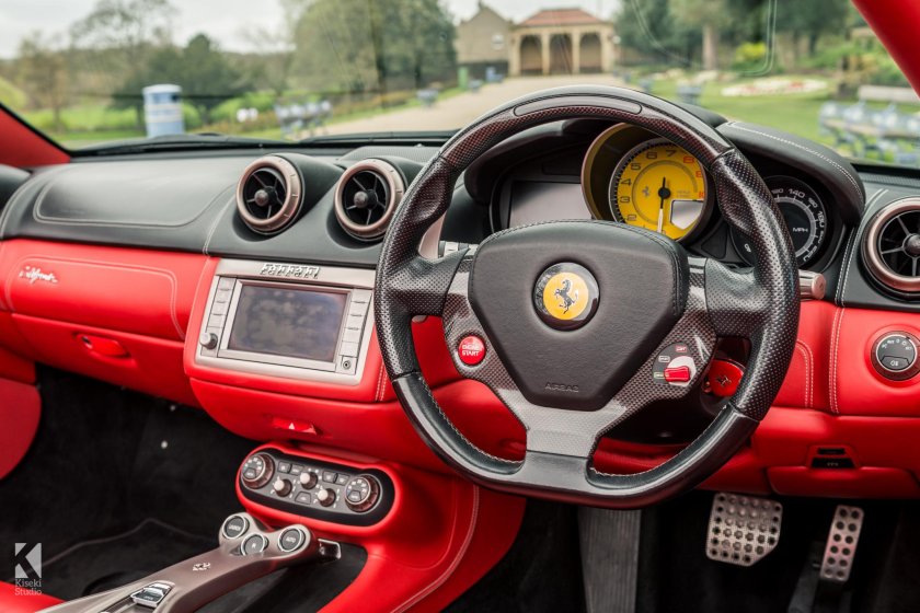 Феррари Калифорния 2019 салон