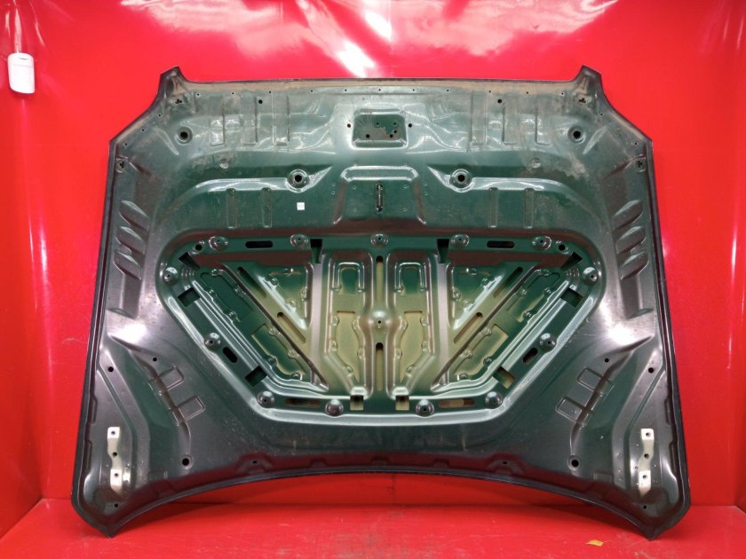 Капот автомобиля