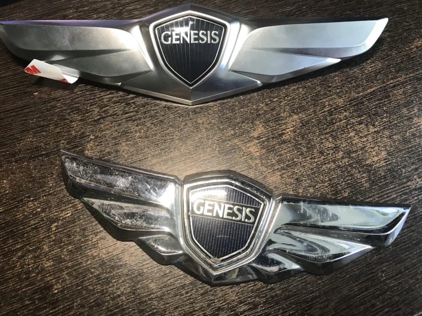 Шильдик Хендай Генезис