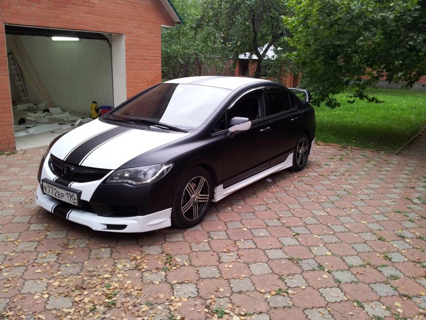 Черный матовый Цивик 8