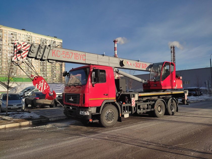 Автокран маз