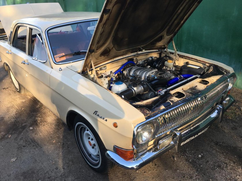 ГАЗ 24 v8