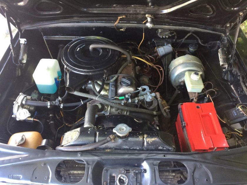 Моторный отсек ГАЗ 2410