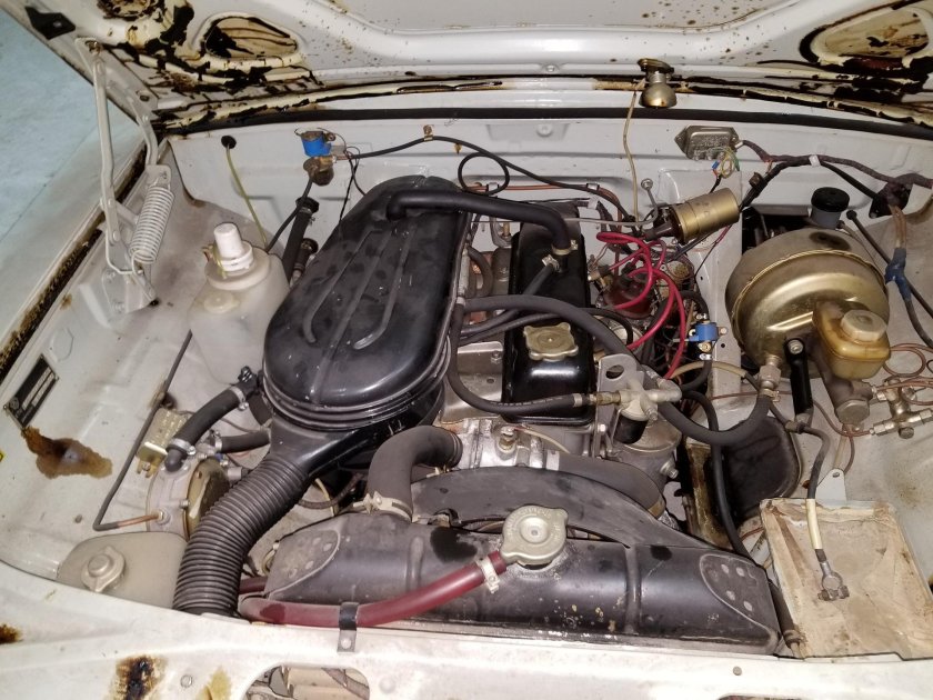 Волга ГАЗ 2410 двигатель