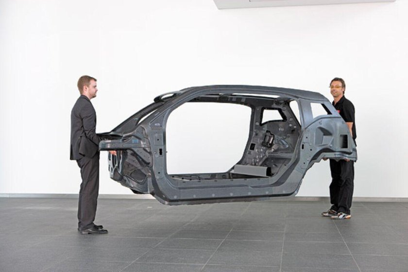 BMW i3 монокок