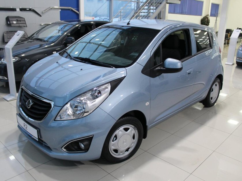 Автомобиль Spark Ravon r2