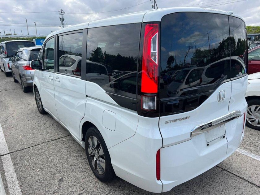 Хонда степвагон 2016