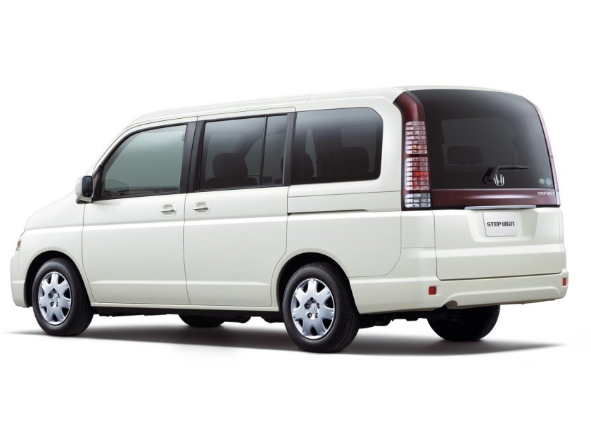 Honda STEPWAGON 2005