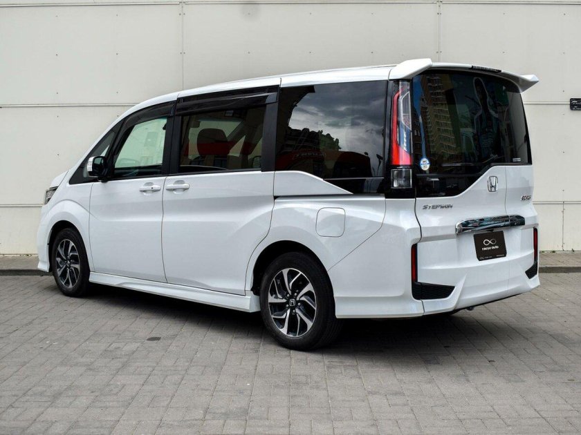 Хонда степвагон 2017