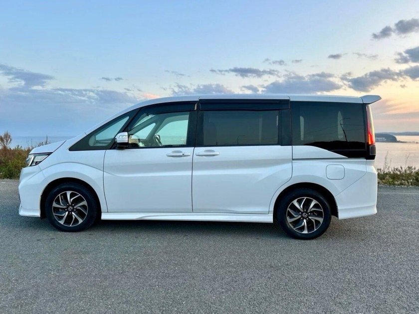 Honda stepwgn spada 2021