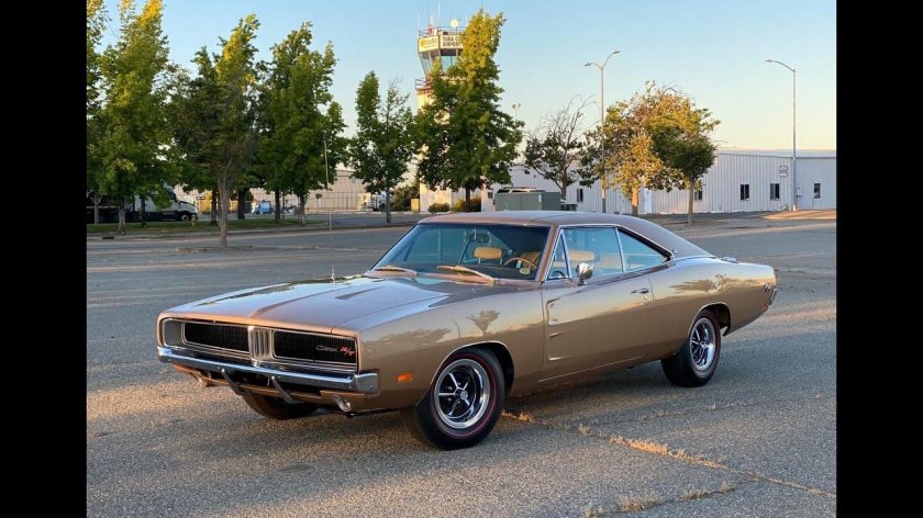 Dodge Charger 440