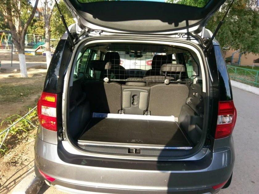 Шкода Yeti багажник