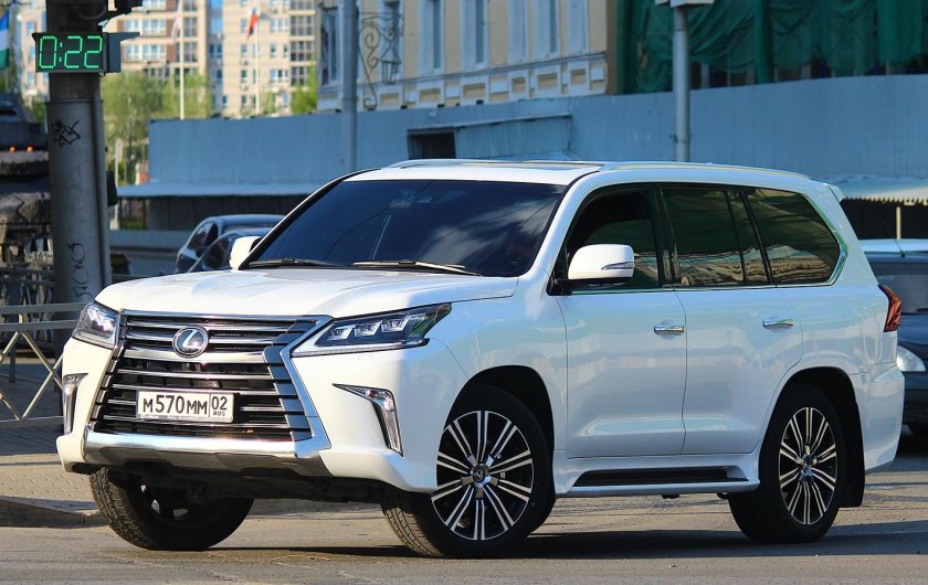 Лексус ЛХ 570