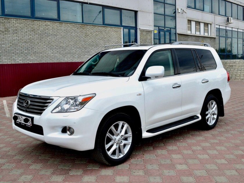 Lexus lx 570 2008 белый