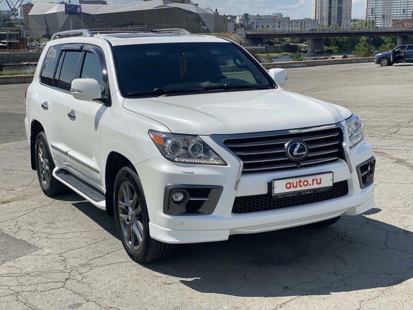 Лексус 570 2014