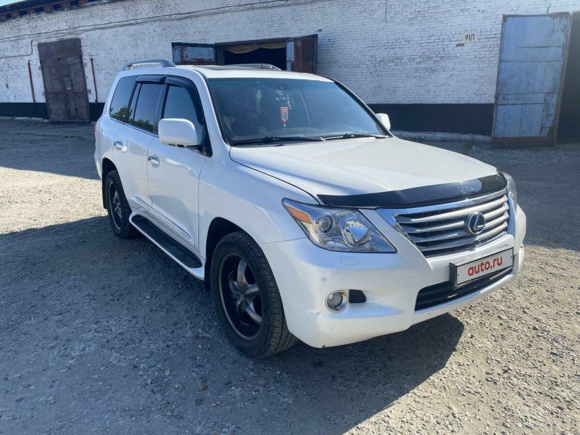 Лексус 570 2008