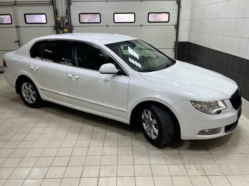 Шкода суперб 2012