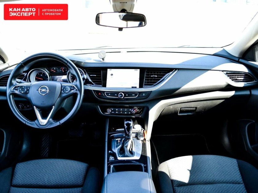 Opel Insignia 2017 - 2020 Interior