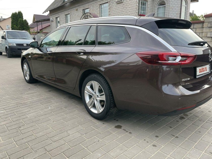Opel insignia sports tourer
