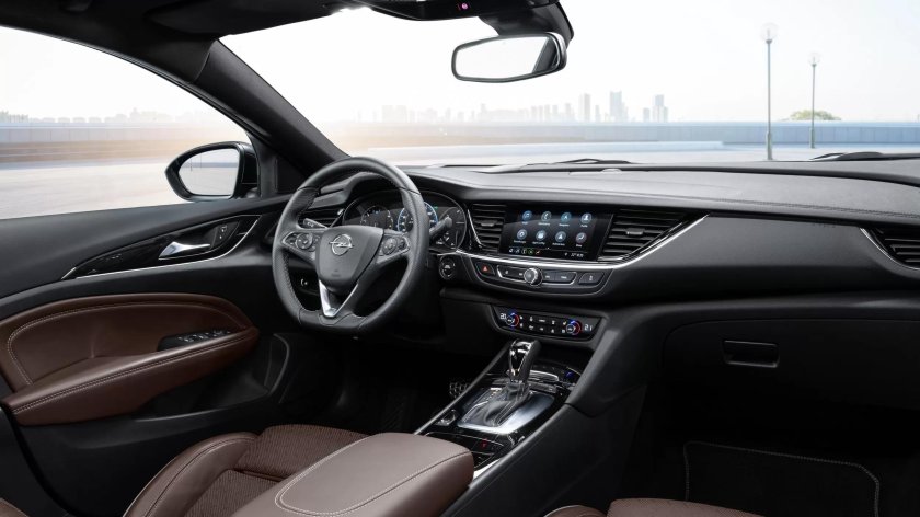 Opel Insignia 2021
