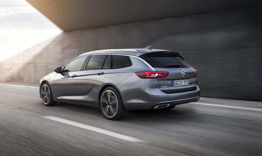 Opel Insignia 2021 универсал