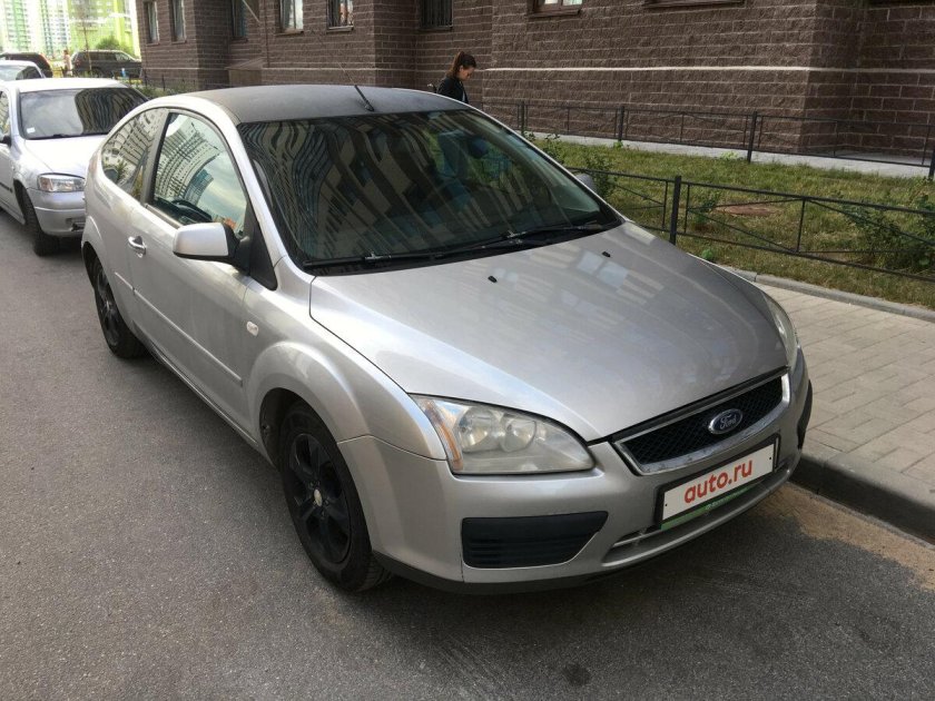 Фокус 2 хэтчбек серебристый