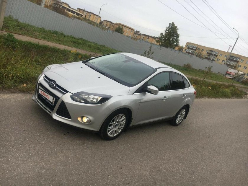 Фокус 3 седан серебристый
