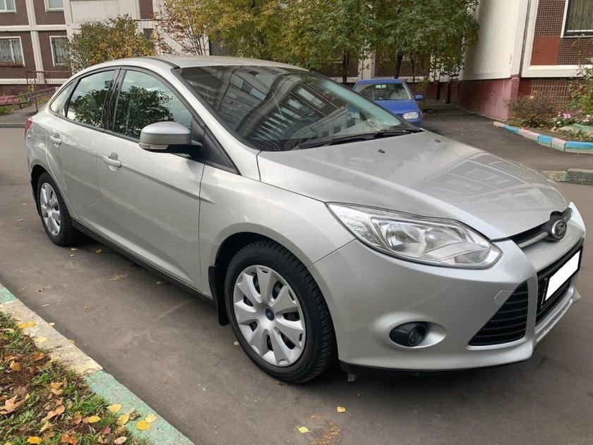 Ford Focus 3 серебристый