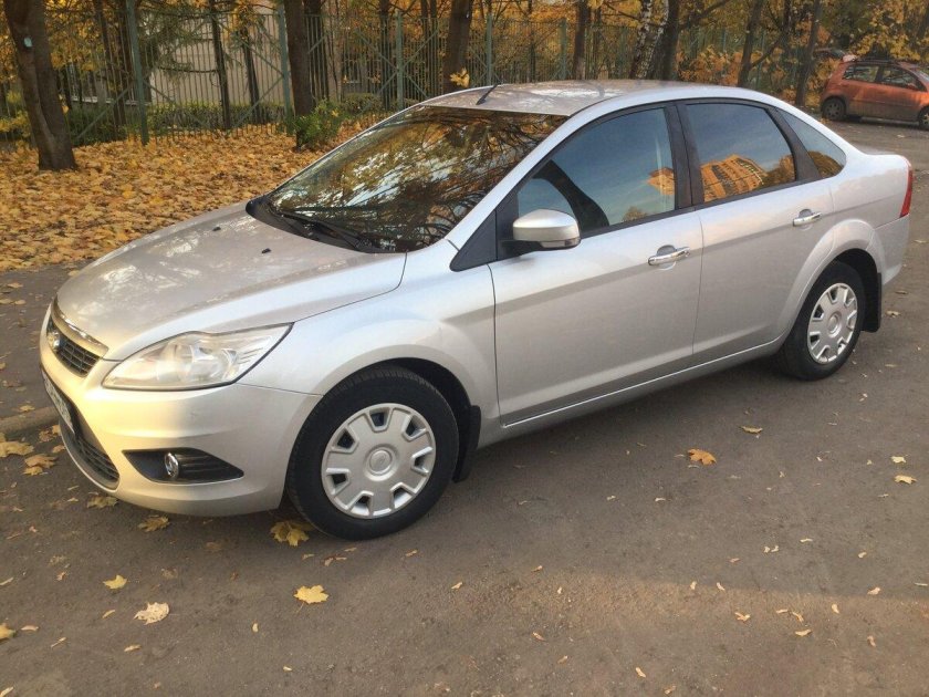 Форд фокус 2 Рестайлинг седан серебристый