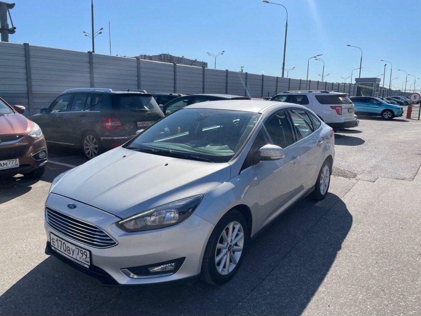 Форд фокус 3 Рестайлинг серебристый