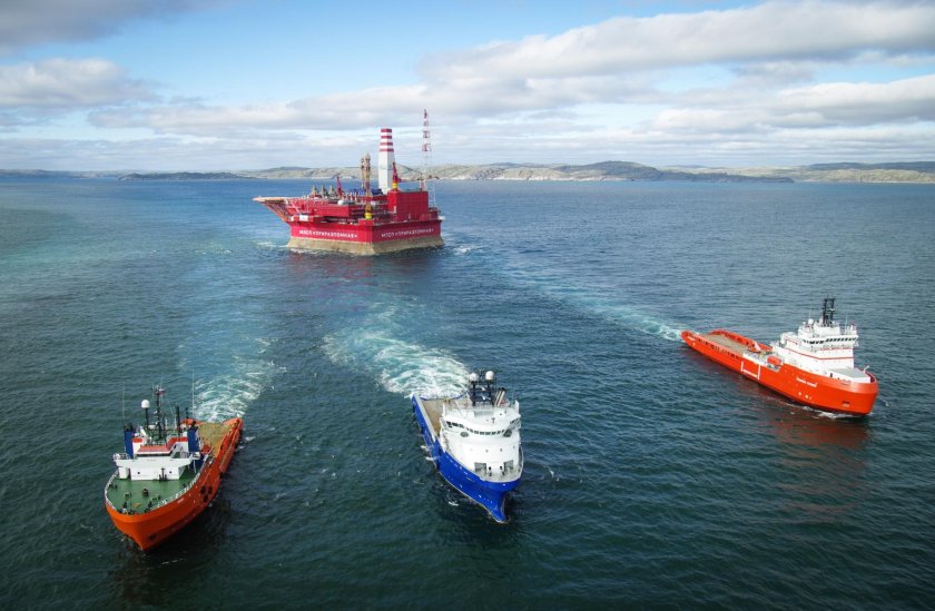 Буксировка Приразломной