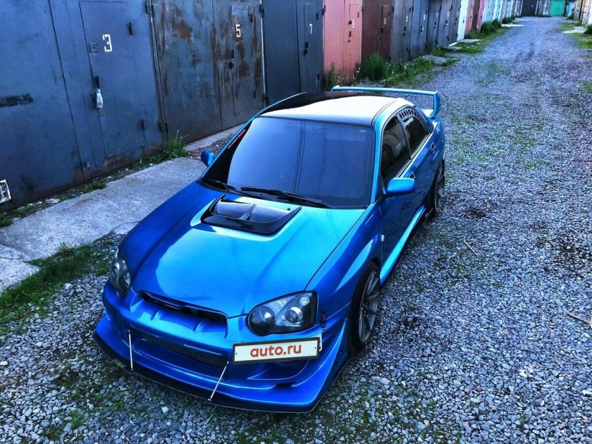 Субару Импреза синяя