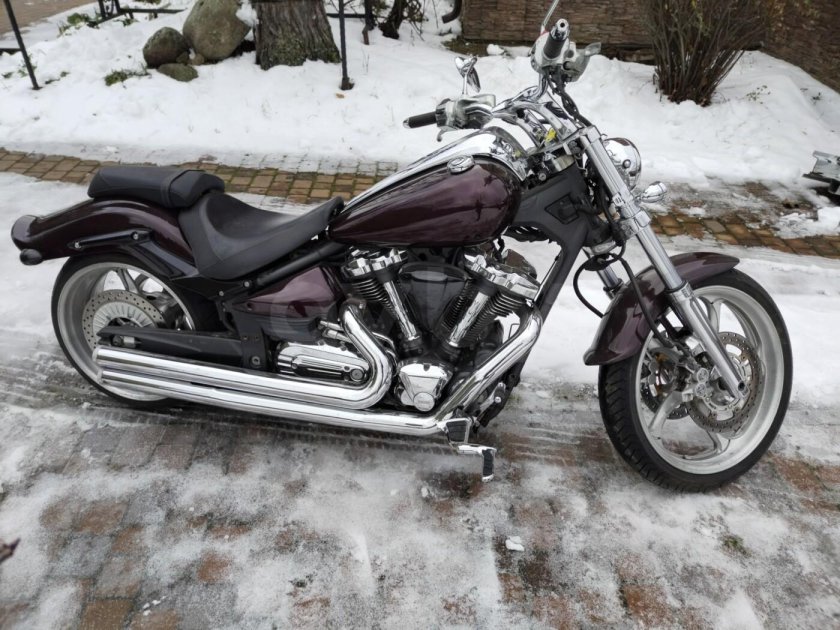 Yamaha xv1900 raider