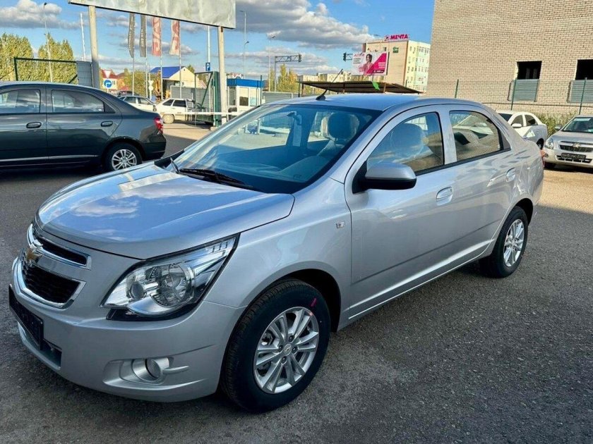 Шевроле кобальт 2019