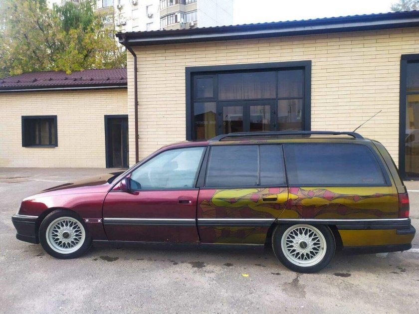 Опель Омега 1992