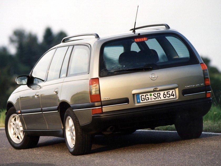 Opel Omega Caravan универсал