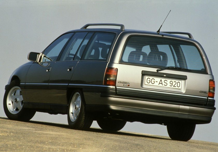 Opel Omega a 1990 универсал