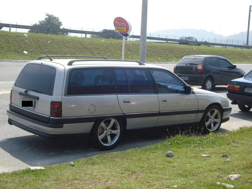 Opel Omega 1992 универсал