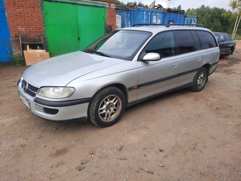 Опель Омега универсал 1996