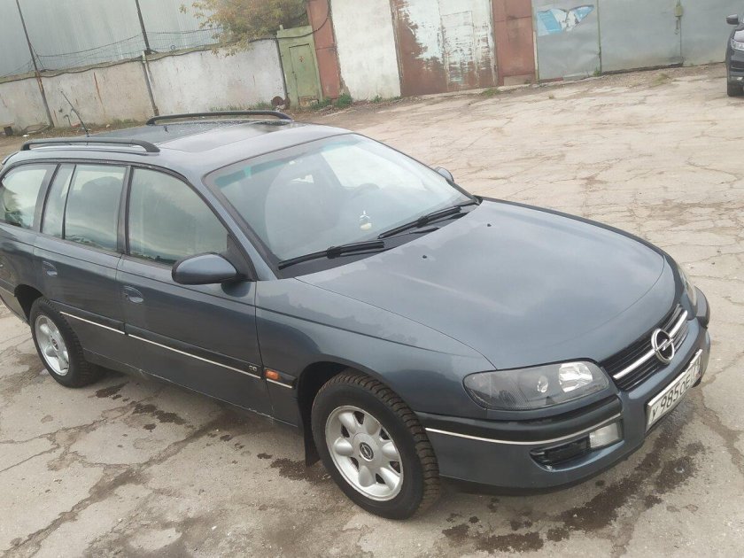 Опель Омега 98 года