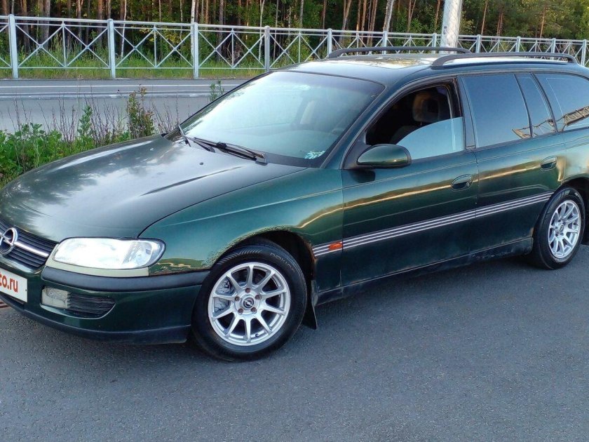 Опель Омега 1995
